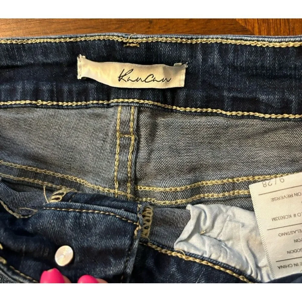 KanCan Women's Sz 9‎ Jean Shorts Dark Wash Distressed Stretchy